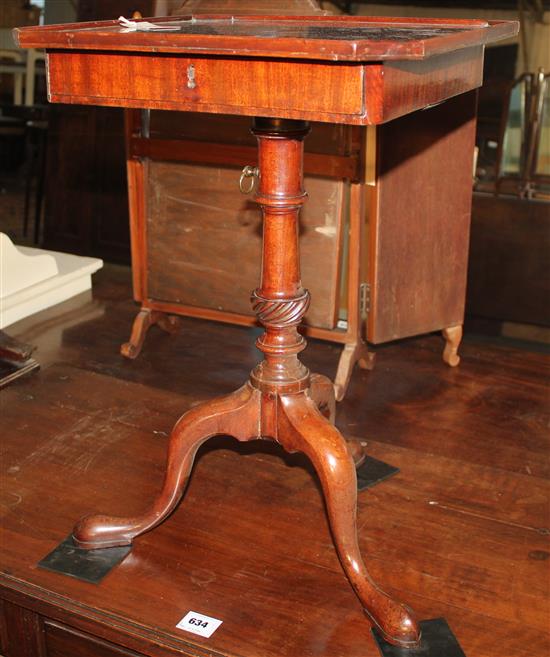 George III mahogany height adjustable tripod table